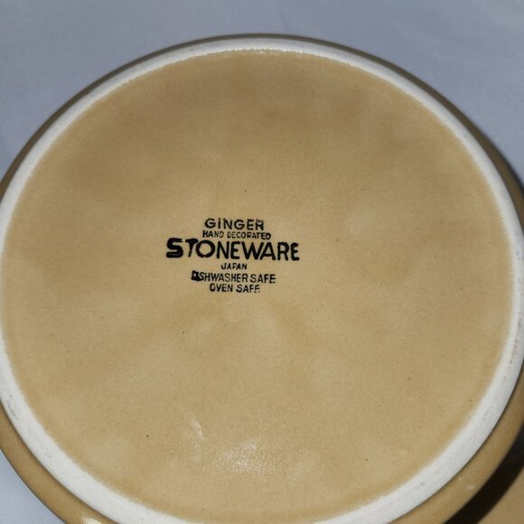 Vintage Ginger Stoneware Lidded Crock 4" H x 8" L x 7" W - Picture 5 of 6